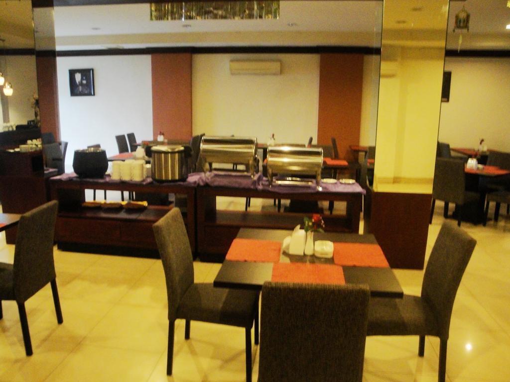 Imperial Hotel Kendari Exteriér fotografie