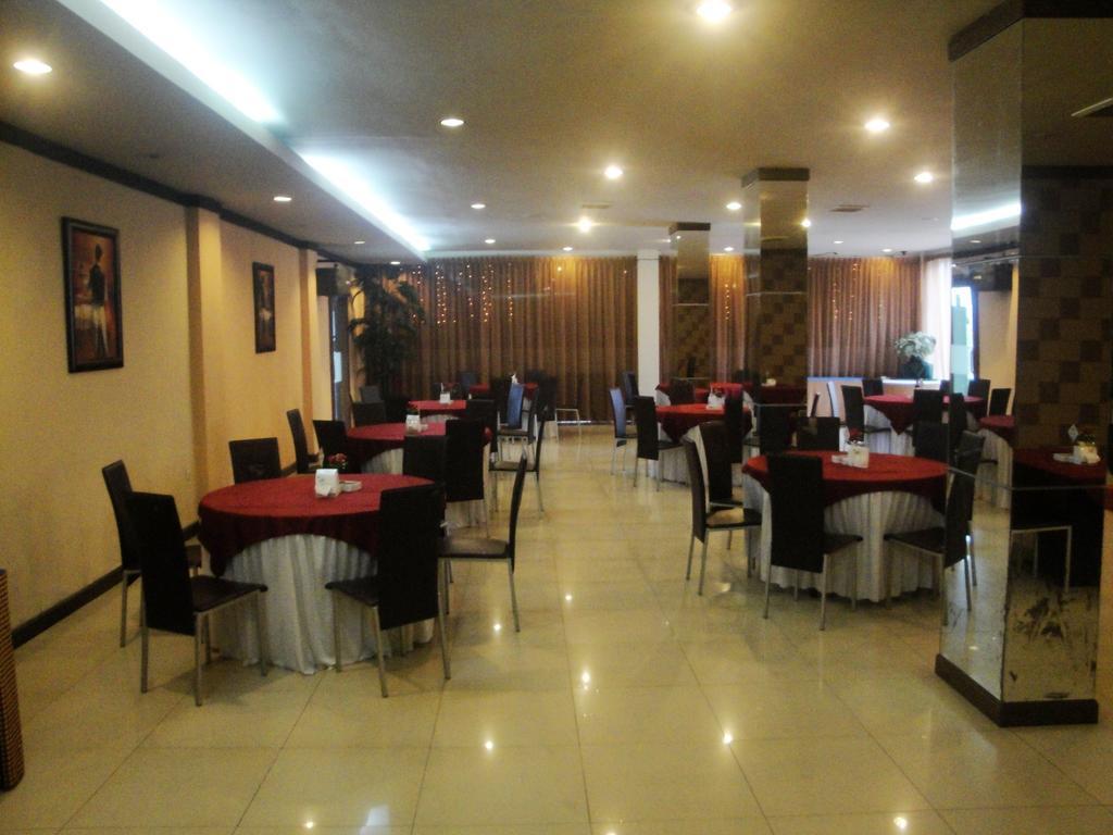 Imperial Hotel Kendari Exteriér fotografie