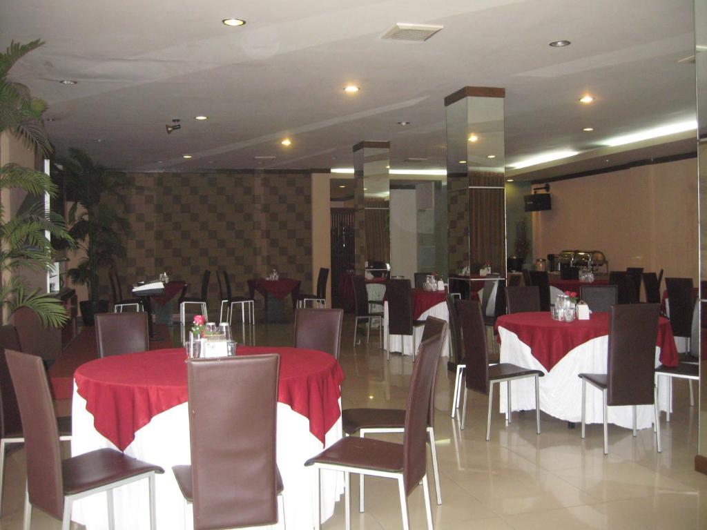 Imperial Hotel Kendari Exteriér fotografie
