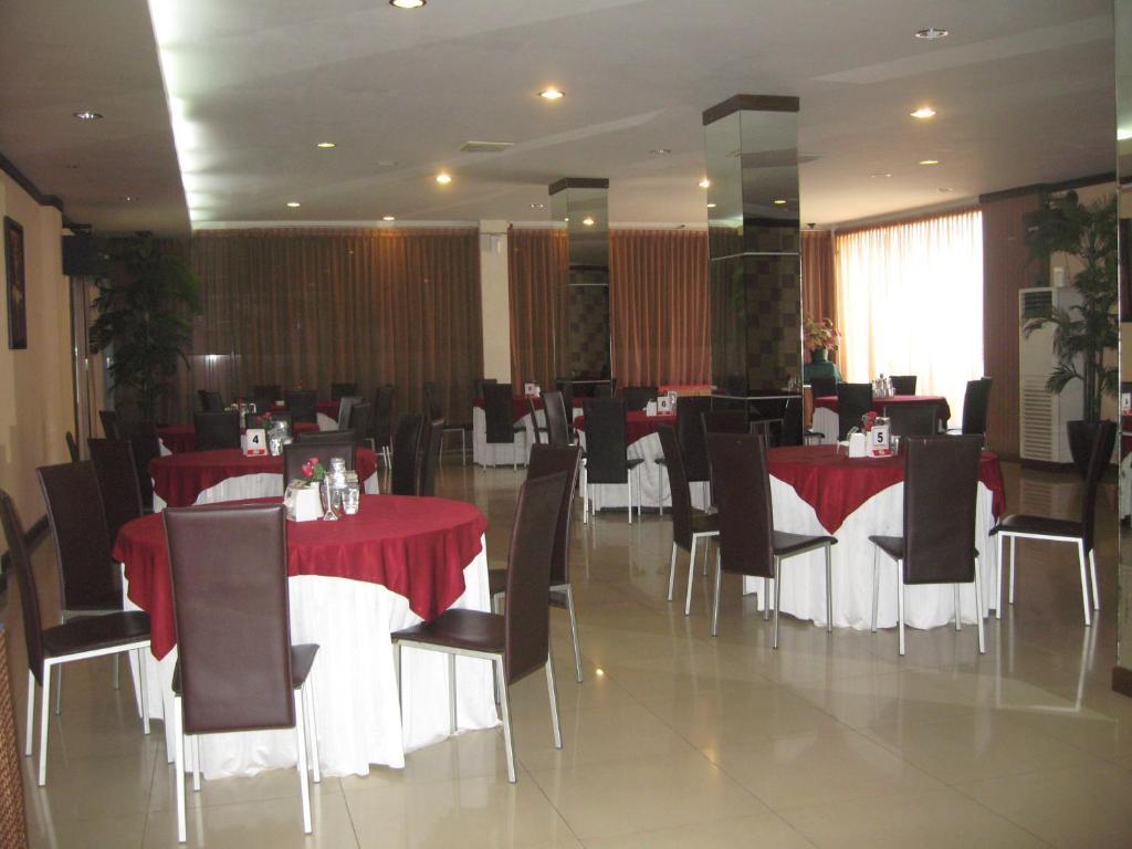 Imperial Hotel Kendari Exteriér fotografie